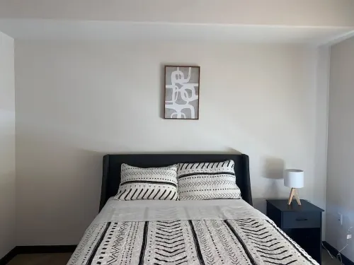 Modern and Cozy Apt in WEHO