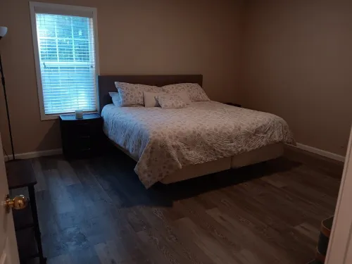 Peace Full Place located in a beautiful pooll and tennis community.