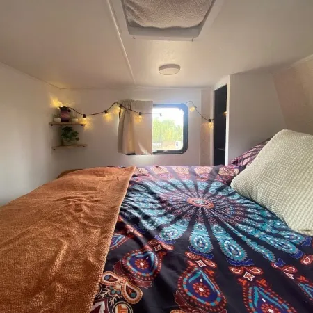 Stay in Grace: Beautiful Renovated Camper in Mountain Wine Country of Paonia
