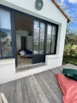 Maison Avec Piscine Chauffée, à 8 min de la Plage à Pied