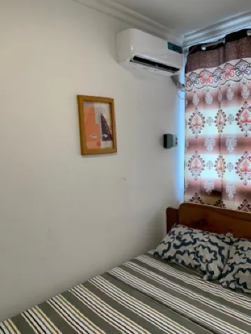 Apparemment Meublé en Plein Centre-ville de Kinshasa. À Côté de Luniversité W.B