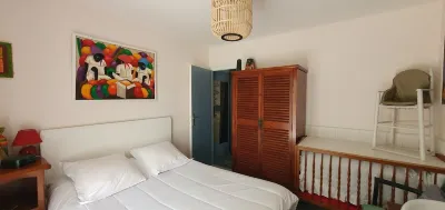 House in owner's house Camping Embruns 주변 호텔