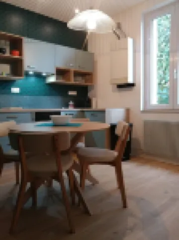 Apartment for 5. Quiet location. Grenoble city