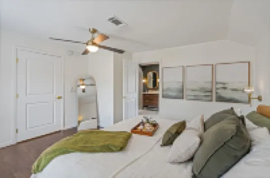 Old Town, Thoughtfully Curated Cottage, EV Ready, Family Friendly