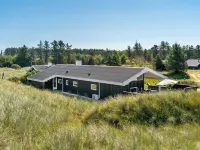 "Greta" - 2.5km from the sea