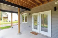 Exquisite Honeygold Apartment-2 Bedrooms