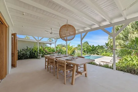 Villa 29 - Moderne Luxe Villa met Adembenemend Zeezicht en Privé Zwembad Отели рядом с достопримечательностью «Curaçao Rif Mangrove Park»