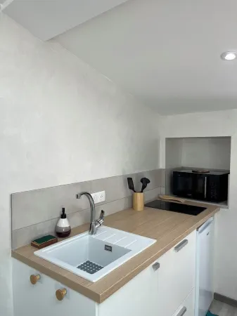 Cosy studio near train station - Mâcon city center Отели в г. Макон