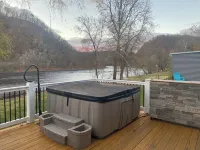 Riverfront 3-bedroom house