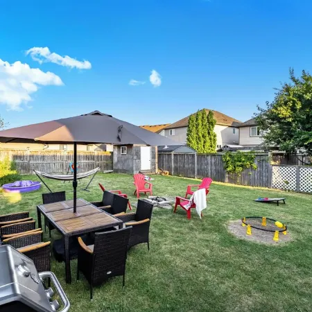Niagara Retreat|HotTub|Sauna|Games|15 Min to Falls