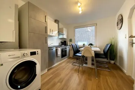 Charmante Altbauwohnung an der Kesselschleuse 3