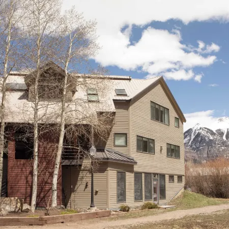 Cimarron Lodge 7 by AvantStay