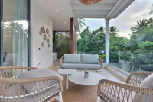 Brisa Bonita: 3 bedroom unit ground floor with private rooftop poo.