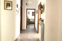 Cozy apartment - central within walking distance of Naples Hotels in Portici