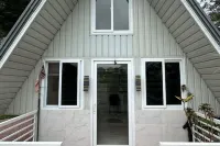 Cozy A-Cabin Escape: Your Tranquil Getaway Awaits