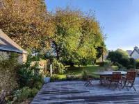 Magnificent house of character with an amazing park فنادق في Quimperle