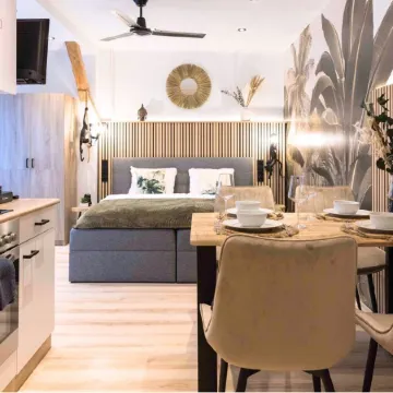 BaliApartment, kitchen, parking lot, 24h digital check-in, Wlan 150MBit