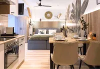 BaliApartment, kitchen, parking lot, 24h digital check-in, Wlan 150MBit Hotels in Hof