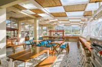 Horison Resort Dieng - servizio colazione
