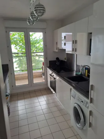 Grand Appartement 70m2 aux Portes de Paris à Vincennes. 3 Couchages Possibles