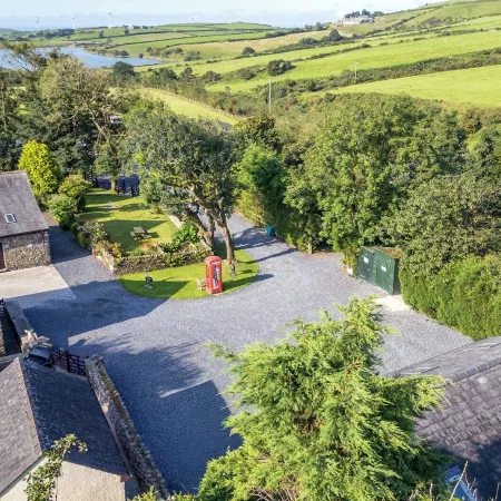 Woodside Barn