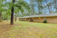 Family Getaway on 4 Acres in Mineola! - 3-Star