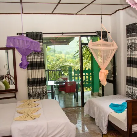 9 Arch View Rest Inn