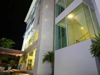 Primetime Hotel Hotels near Bangsaen Aquarium