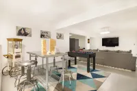 Spacious 7-bedroom villa in Rio Grande w/ pool, OCEAN VIEW, 5 mins to beach!