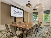 แคมเบรีย โรงแรม พอร์ตแลนด์ - เพิร์ล ดิสทริกต์ โรงแรมใกล้ลอยด์เซ็นเตอร์