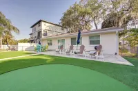Riverfront Home w/ Putting Green & Boat Dock! - Homestays