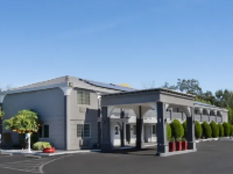 The Orchard Hotel Ukiah Wine Country Free Breakfast, Pool, & Hot Tub Hotels in Ukiah