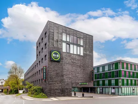 B&B HOTEL Fulda-Hbf Отели рядом с достопримечательностью «Hexenturm»