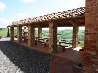 Flat with swimming pool and air conditioning