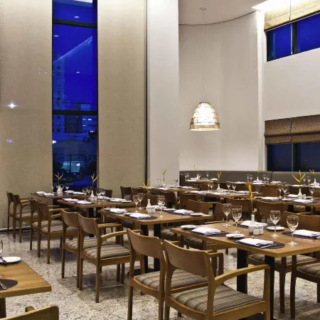 Mercure Salvador Pituba Отели рядом с достопримечательностью «Парк аттракционов Блу-Кост»