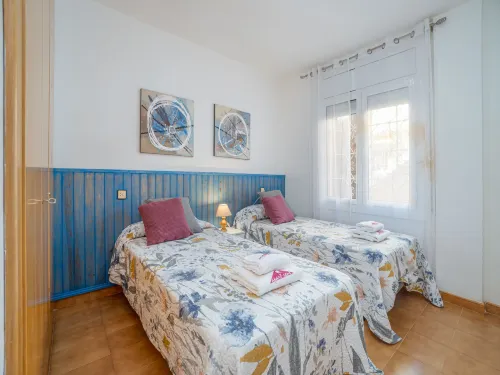 Apartment in Empuriabrava near Sandy Beach