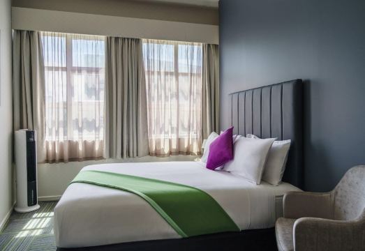 Ibis Styles Invercargill Hotel Overview