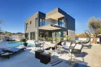 Luxurious Villa in Rovinj with Pool - Villas
