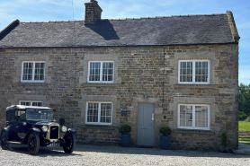 Farmhouse - Sleeps 6 - Near Alton Towers Peak Dist