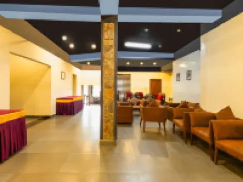 Sumitel Queens Yard Hotels in Darjeeling