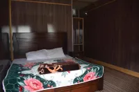 Tourist World Hotel & Restaurant