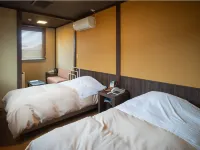Tokiwa Ryokan Hotels near Urami Waterfall