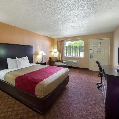 إيكونو لودج إن آند سويتس سان أنطونيو نير فروست بانك سنتر Hotels near مركز إيه تي آند تي