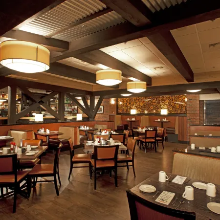 Holiday Inn AUBURN by IHG