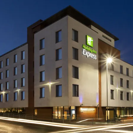 Holiday Inn Express CHELTENHAM TOWN CENTRE by IHG