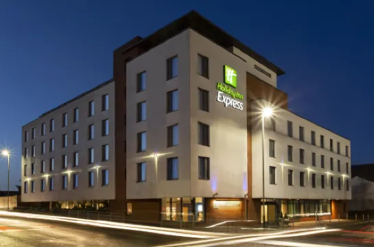 Holiday Inn Express CHELTENHAM TOWN CENTRE by IHG
