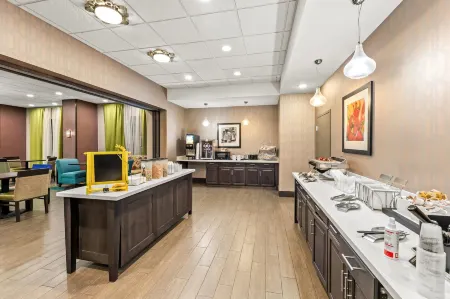 Quality Inn - Pratt Отели в г. Пратт