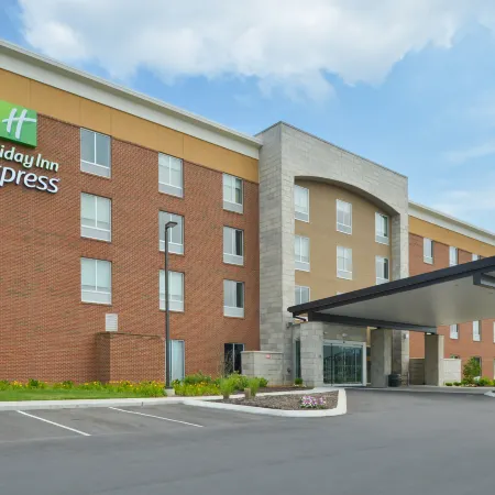 Holiday Inn Express SPRING HILL by IHG