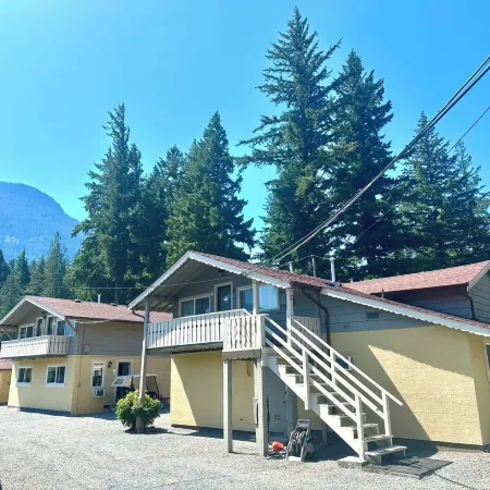 Richca Chalets Resort
