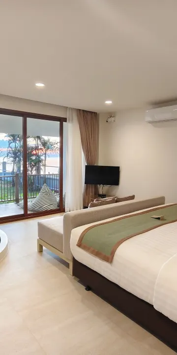 ห้องพรีเมียร์ เตียงใหญ่ 1 เตียง